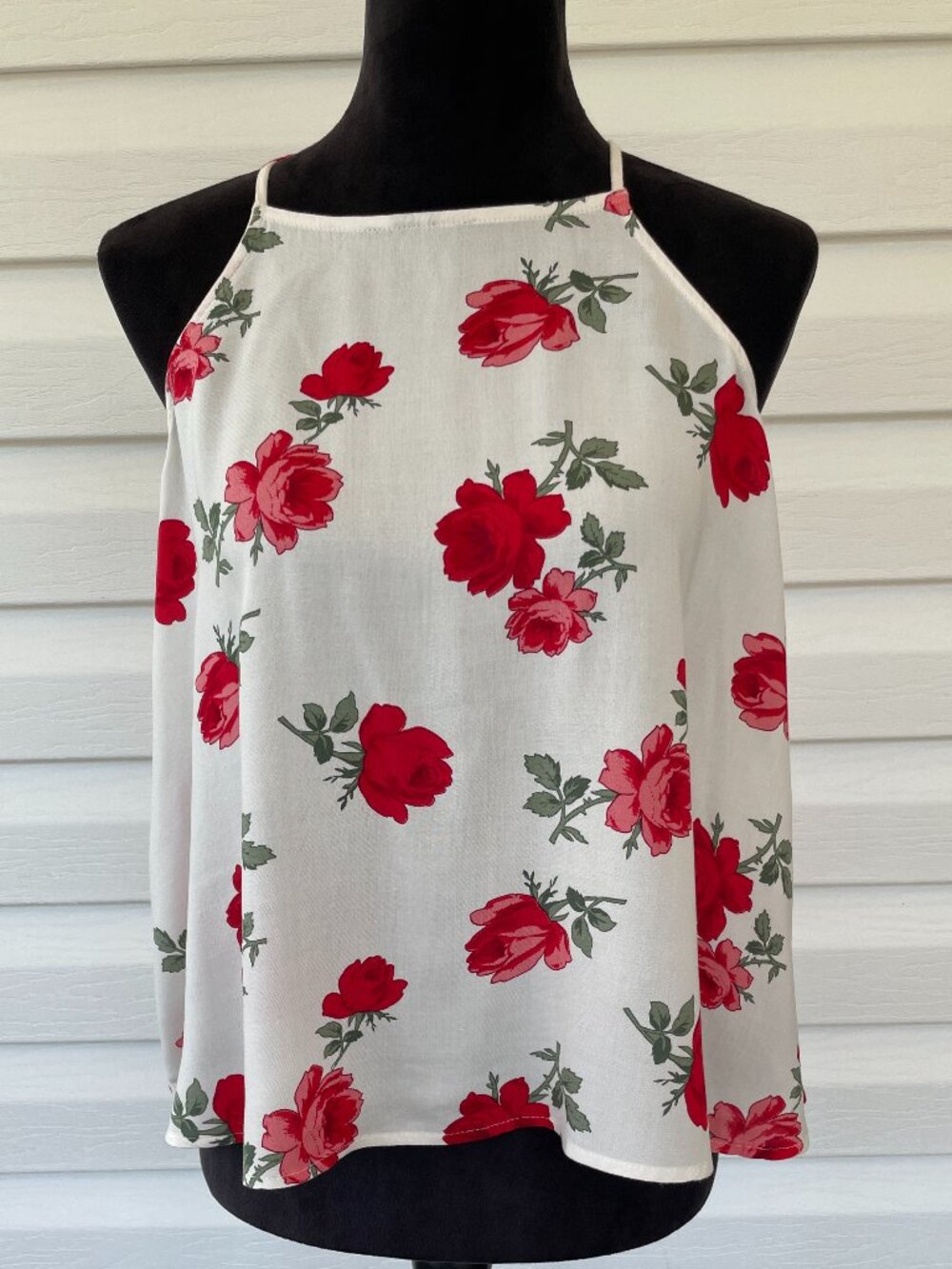 NWT HOLLISTER High-Neck Tank